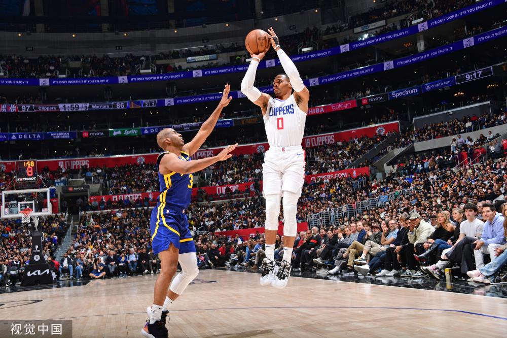 借助创新技 借助创新技